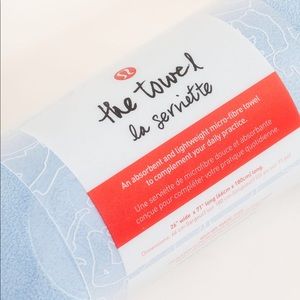 The towel in moonglow